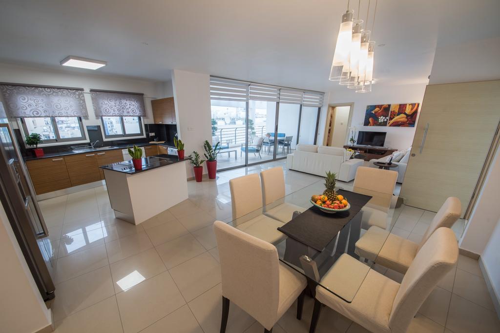 라르나카 Skylight Megaron 아파트 외부 사진